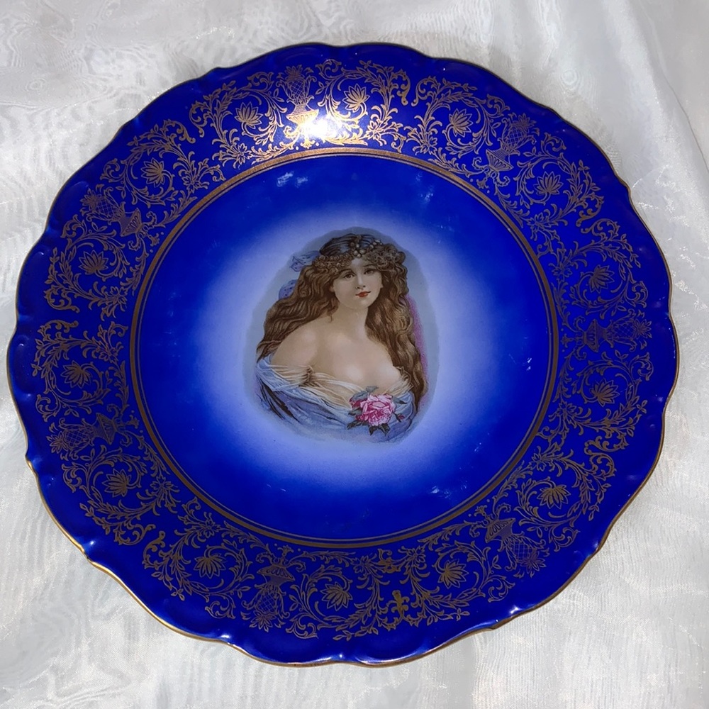 Antique Schumann Bavaria Germany Arzberg portrait wall blue